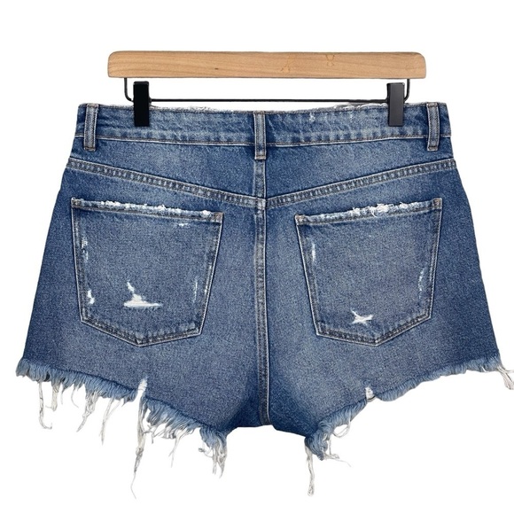 Zara Shorts Womens 8 x 2.5" High Rise Button Fly Raw Hem Denim Cutoff Festival - Picture 3 of 4